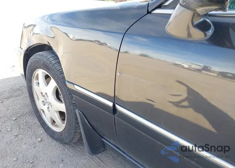 2002 Acura Rl 3.5 from USA, damaged, VIN JH4KA96572C001014